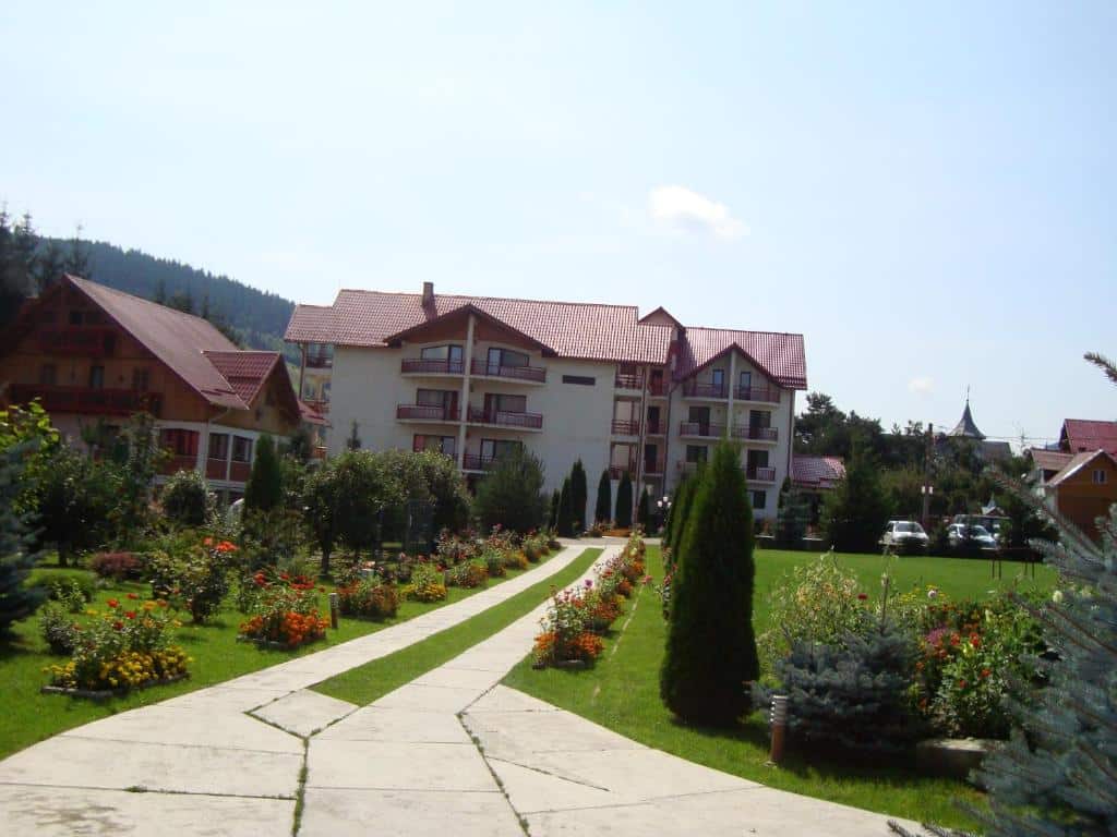 Vila Elena / Vila F