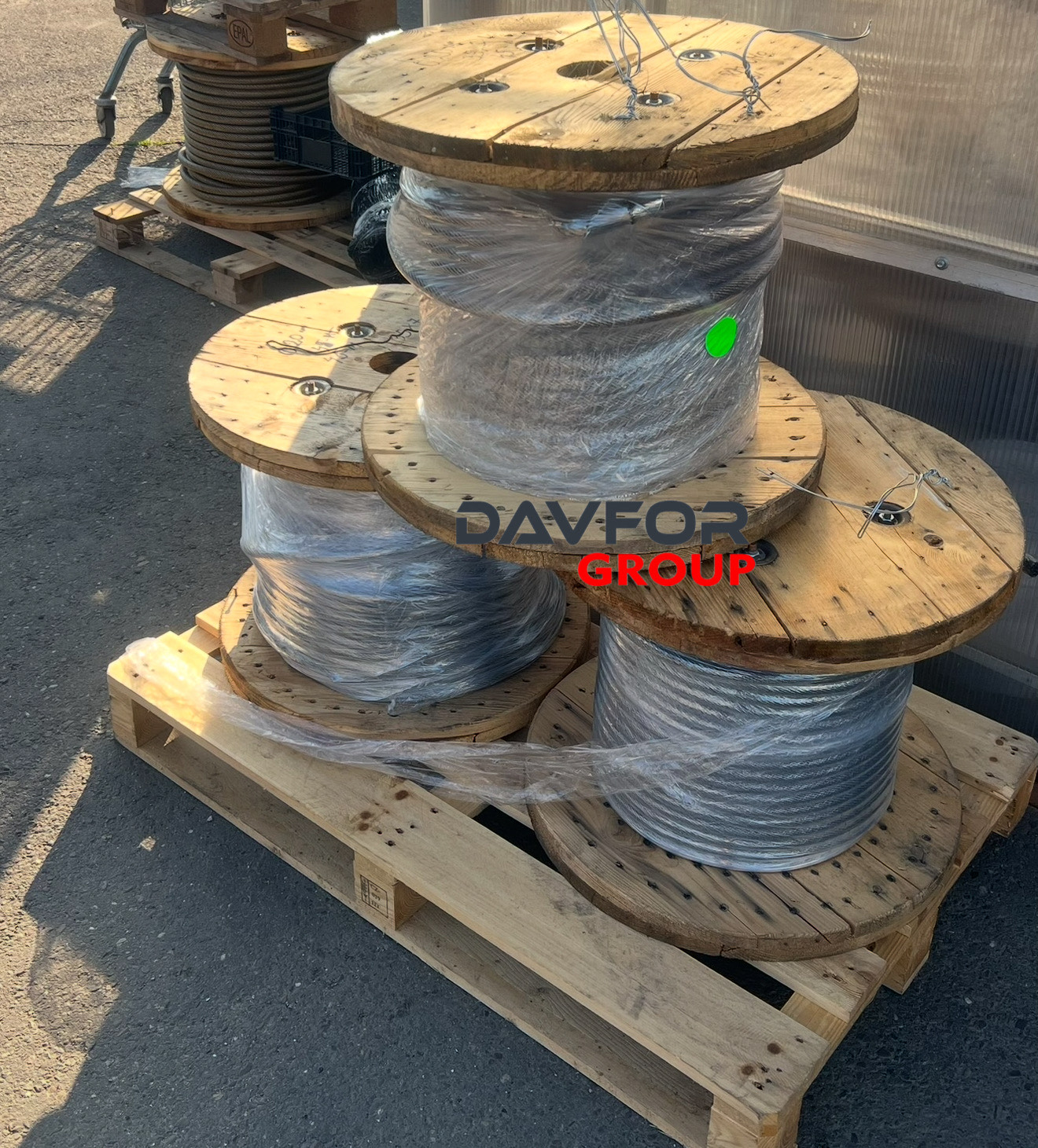 CABLURI OTEL CU APLICATII VARIATE