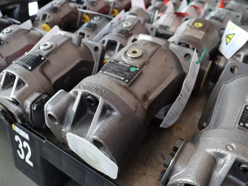 Pompa Rexroth A2FO56/61R-PPB05 per compattatore Bomag